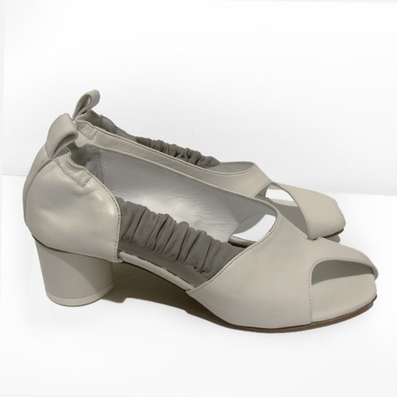 GRAY MATTERS cream grey cut out square toe block heel sandals - Picture 3 of 6